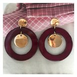 Oorbellen resin bordeaux bedel