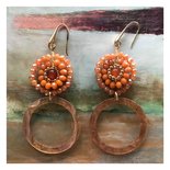 Oorbellen resin nude oranje