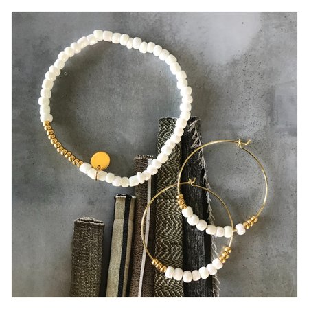 Oorringen mini rocaille wit